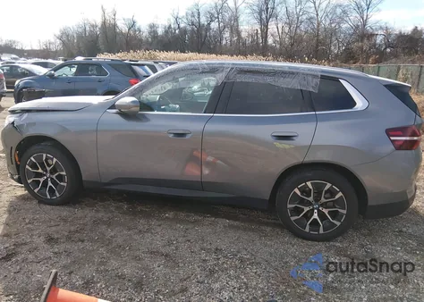 2025 BMW X3 30 xDrive z USA, uszkodzony, nr VIN 5UX53GP01S9033548